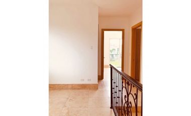 CASA EN SANATA MARA FAIRWAY