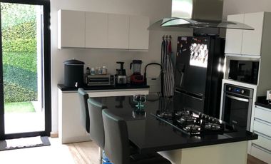 VENDO CASA DE 4 RECAMARAS CERCA DE LA UDLAP