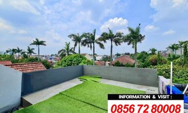DIJUAL RUMAH BAGUS dpn TAMAN at Jl BONA INDAH, LEBAK BULUS, JAKSEL