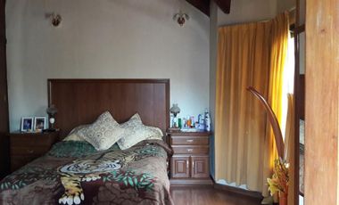 GVPROP VENDE CASA SOBRE AV. EN ZONA NORTE. LINDA PROPIEDAD DE 3 DOR EN 2 PLANTAS