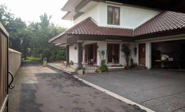 Rumah Mewah dan Elegan di Cilandak Jakarta Selatan - 2524
