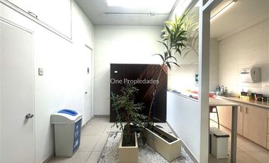 Local comercial habilitado 126m2 La Dehesa