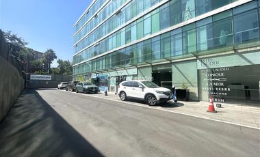 Local comercial habilitado 126m2 La Dehesa