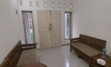 Rumah 2 lantai hook dalam komplek panorama bukit cinere