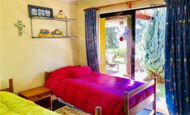 Acogedora Piscina Quincho 6D/3B Orilla Lago Rapel