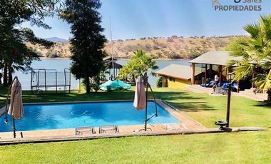 Acogedora Piscina Quincho 6D/3B Orilla Lago Rapel