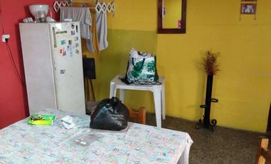 Local/galpon con Vivienda - Venta - Luis Guillon