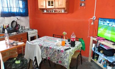 Local/galpon con Vivienda - Venta - Luis Guillon