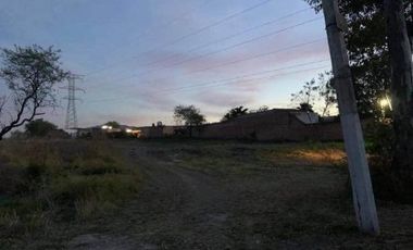 EXCELENTE TERRENO PARA CONSTRUIR EN FRACCIONAMIENTO LAS CARRETAS
