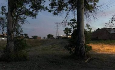 EXCELENTE TERRENO PARA CONSTRUIR EN FRACCIONAMIENTO LAS CARRETAS