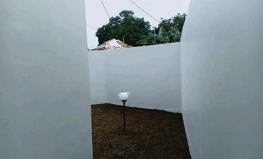 Rumah siap huni di aren jaya bekasi timur lokasi tidak banjir