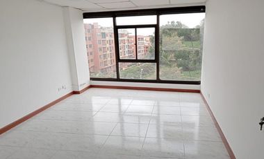 oficina en arriendo en rincon del chico. Cod A30135