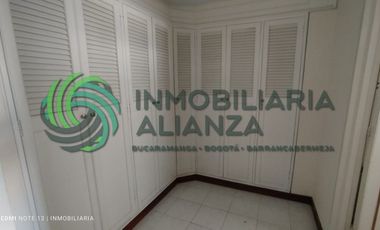 apartamento en arriendo en cabecera del llano. Cod A17227