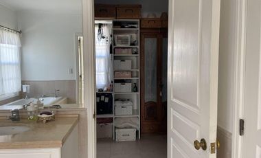 Casa en La Lomada de Pilar