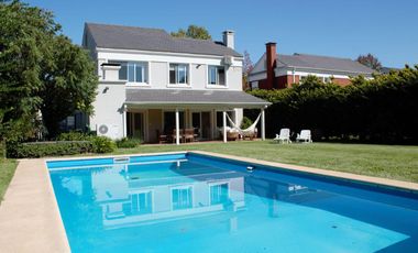 Casa en La Lomada de Pilar