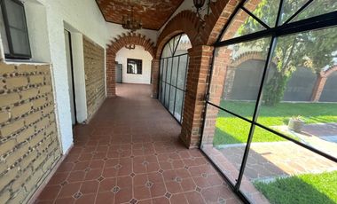 CASA EN VENTA, CON ALBERCA EN CUAUTLA, A 15 MIN. DE OAXTEPEC, MORELOS