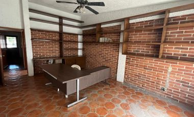 CASA EN VENTA, CON ALBERCA EN CUAUTLA, A 15 MIN. DE OAXTEPEC, MORELOS