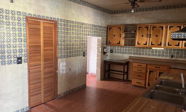CASA EN VENTA, CON ALBERCA EN CUAUTLA, A 15 MIN. DE OAXTEPEC, MORELOS