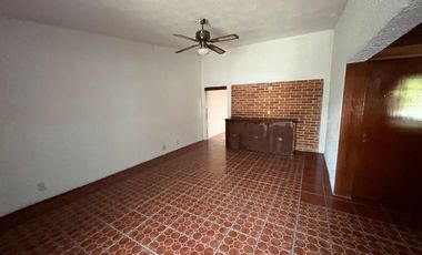 CASA EN VENTA, CON ALBERCA EN CUAUTLA, A 15 MIN. DE OAXTEPEC, MORELOS