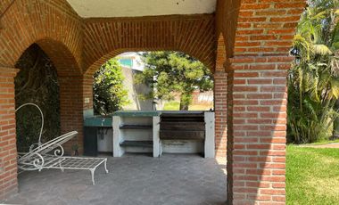 CASA EN VENTA, CON ALBERCA EN CUAUTLA, A 15 MIN. DE OAXTEPEC, MORELOS