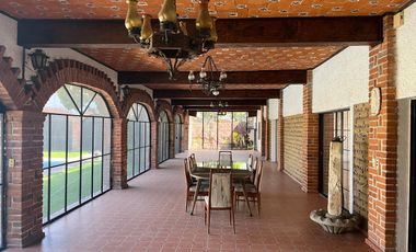 CASA EN VENTA, CON ALBERCA EN CUAUTLA, A 15 MIN. DE OAXTEPEC, MORELOS