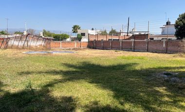 CASA EN VENTA, CON ALBERCA EN CUAUTLA, A 15 MIN. DE OAXTEPEC, MORELOS