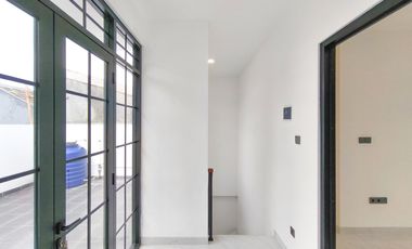 Rumah LB 120 SHM Siap KPR 10 Mnt ke Paradise Walk Serpong J-39398