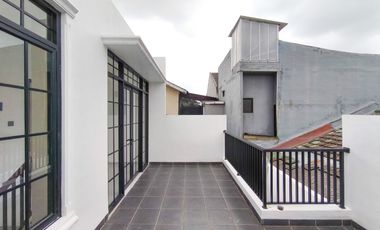 Rumah LB 120 SHM Siap KPR 10 Mnt ke Paradise Walk Serpong J-39398