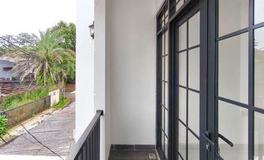 Rumah LB 120 SHM Siap KPR 10 Mnt ke Paradise Walk Serpong J-39398