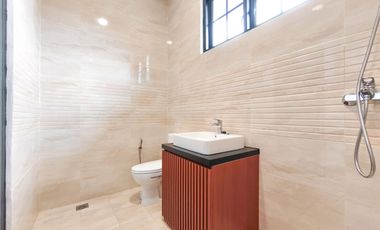 Rumah LB 120 SHM Siap KPR 10 Mnt ke Paradise Walk Serpong J-39398