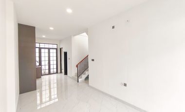 Rumah LB 120 SHM Siap KPR 10 Mnt ke Paradise Walk Serpong J-39398