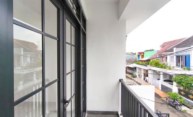 Rumah LB 120 SHM Siap KPR 10 Mnt ke Paradise Walk Serpong J-39398