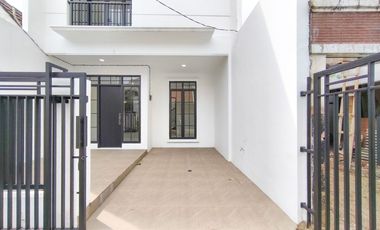 Rumah LB 120 SHM Siap KPR 10 Mnt ke Paradise Walk Serpong J-39398