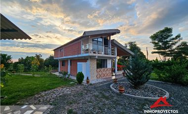 Espectacular casa a 2 min de Ulloa, Valle