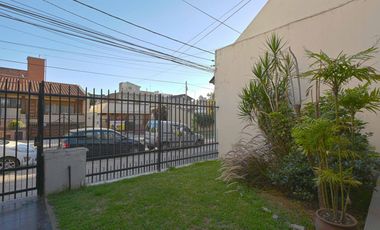 Venta casa americana en la mejor zona de Caseros