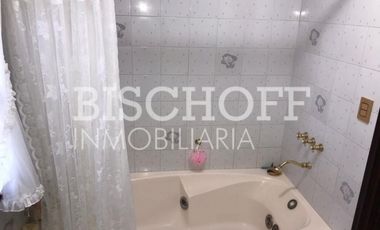 AMPLIO CHALET 5 AMBIENTES, EXCELENTE ESTADO!!