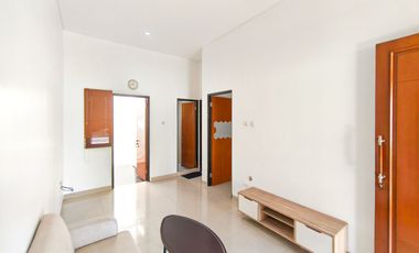 Rumah SHM 15 Menit ke Pamulang Square Hadap Selatan J-38261