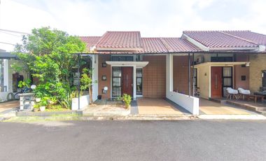 Rumah SHM 15 Menit ke Pamulang Square Hadap Selatan J-38261