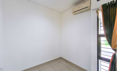 Rumah SHM 15 Menit ke Pamulang Square Hadap Selatan J-38261