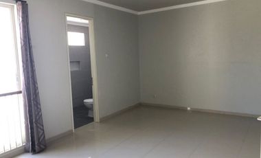 Disewakan Rumah Minimalis 2 Lantai Alam Galaxy Surabaya