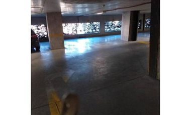 Venta - Excelente Cochera - Muy bien Ubicada en el edificio