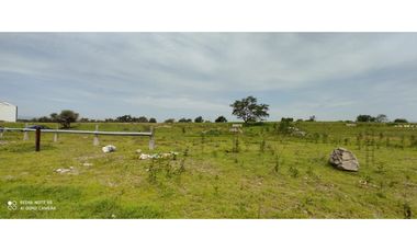 MACROLOTE EN VENTA CON VISTA AL LAGO TEQUES 