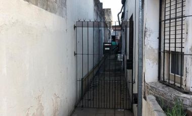 CASA INTERNA CÉNTRICA EN VENTA REF. BR65 GRAL. RODRÍGUEZ PICCARDO.