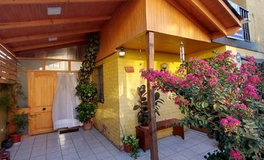 VENTA CASA 5HAB 2BA LAGO DE LOS CISNES 40