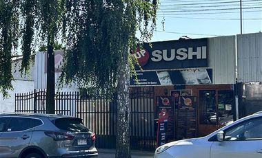 Local Comercial en Venta en Local de Sushi y Hostal frente a Plaza de Chillan Viejo