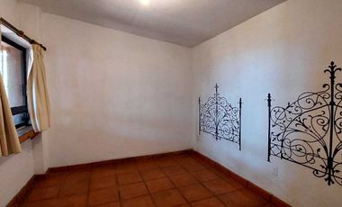 Casa en venta en Tepoztlán Morelos, céntrica con vista a las montañas