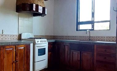 Casa en venta en Tepoztlán Morelos, céntrica con vista a las montañas