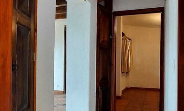 Casa en venta en Tepoztlán Morelos, céntrica con vista a las montañas