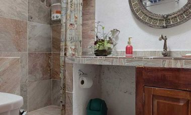 Casa en venta en Tepoztlán Morelos, céntrica con vista a las montañas