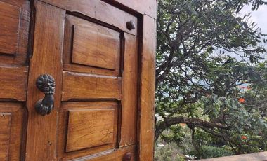 Casa en venta en Tepoztlán Morelos, céntrica con vista a las montañas